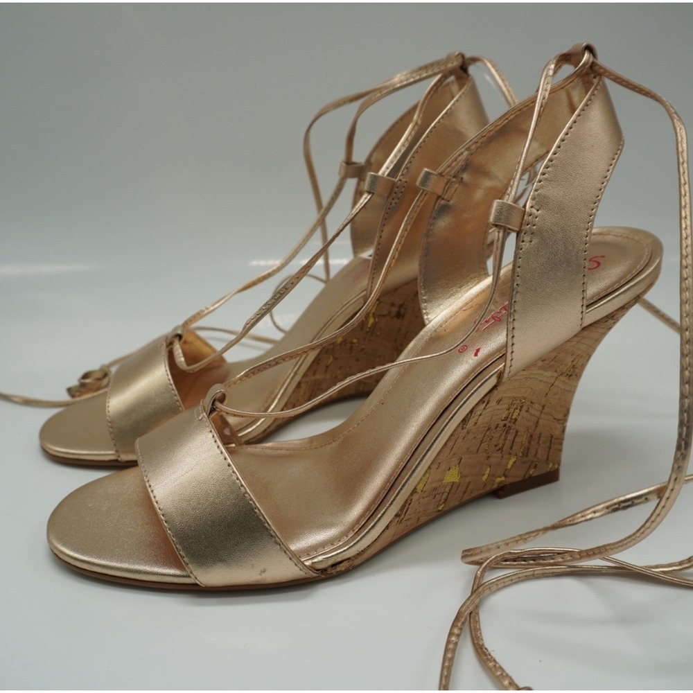 Lilly Pulitzer Aria Gold Metallic Leather Cork Wedge Lace Up Tassel 7.5M NEW